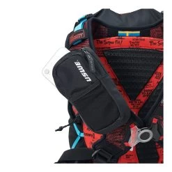 Uswe Hajker Winter 30 -Therabody Store Hajker 30 Black Red USWE Daypack Backpack Phone Pocket min