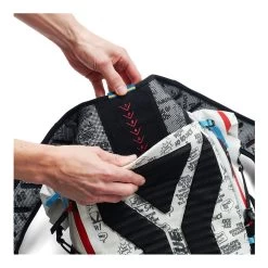 Uswe Hajker Pro Winter 30 -Therabody Store Hajker PRO White USWE Hydration Backpack Backplate Settings min