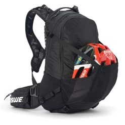 Uswe Shred 25 -Therabody Store Shred 25 Black USWE Daypack Helmet Pocket 2021